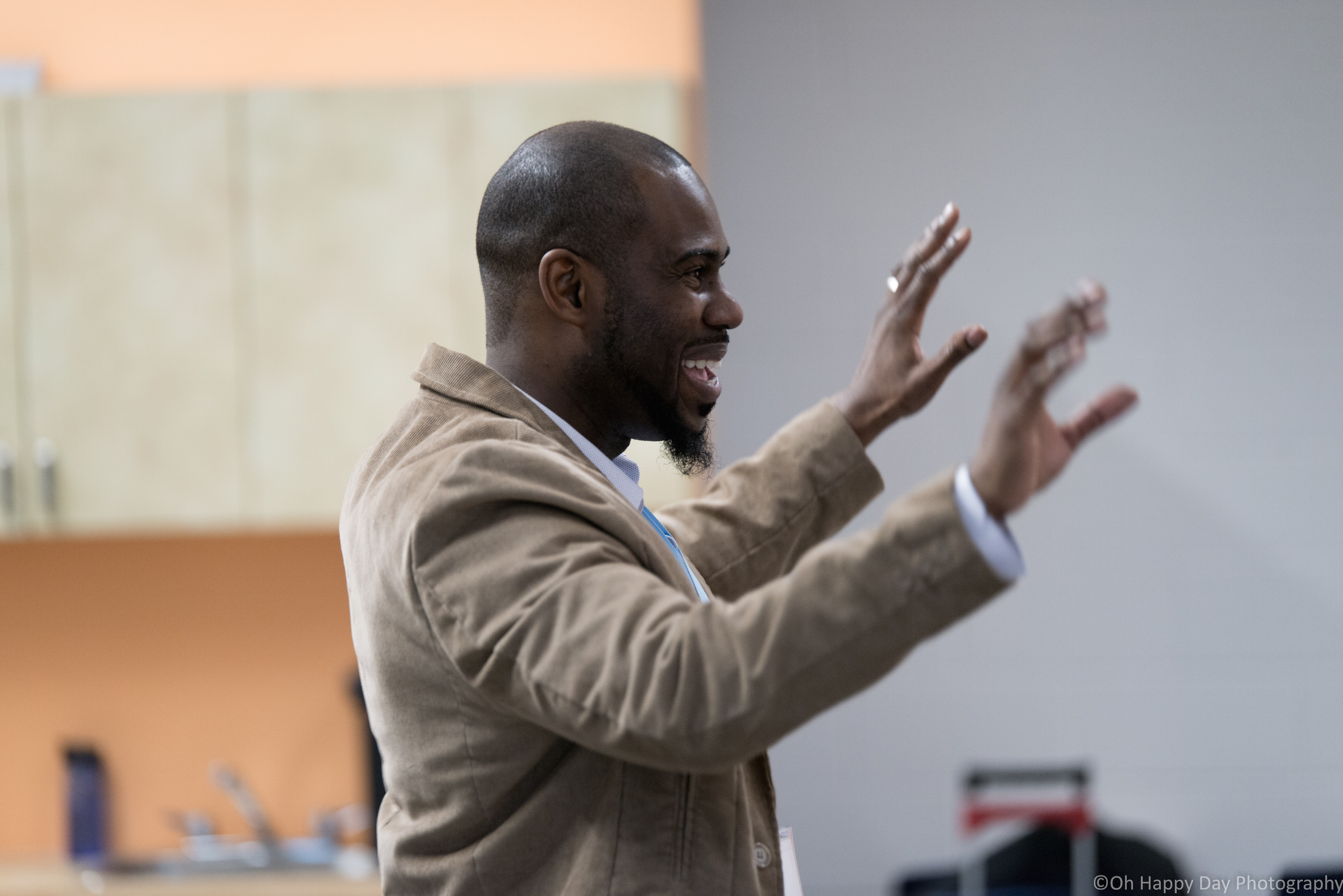 Image Gallery Pic 4 Darren Hamilton facilitating the 2017 PowerUp Small Vocal Ensemble workshop.